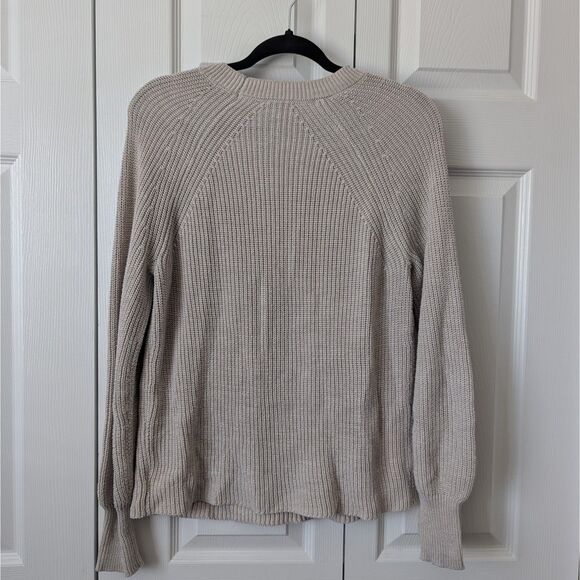 Jessica Simpson Long Sleeve Sweater | Women’s Small | Beige | Soft & Stylish - Picture 4 of 4